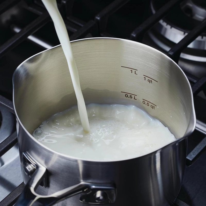 KITCHENAID CACEROLA 1.4 L CON PICOS VERTEDORES, ACERO INOXIDABLE CEPILLADO - 4