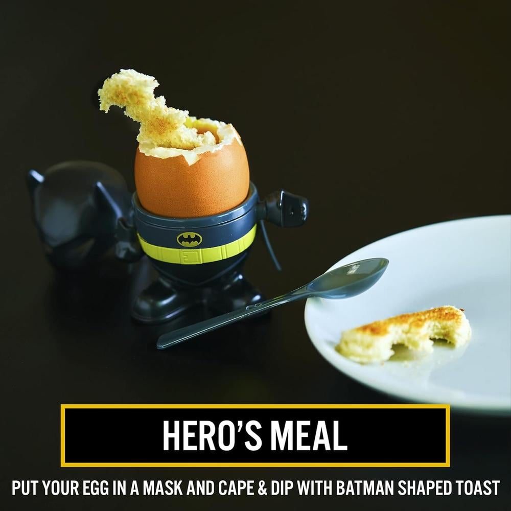 PALADONE BATMAN, JUEGO DE DESAYUNO CON HUEVERA CUCHARA Y CORTADOR OFICIAL - 2