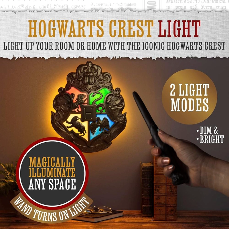 PALADONE HARRY POTTER HOGWARTS, LÁMPARA ESCUDO Y VARITA CON CONTROL REMOTO - 2
