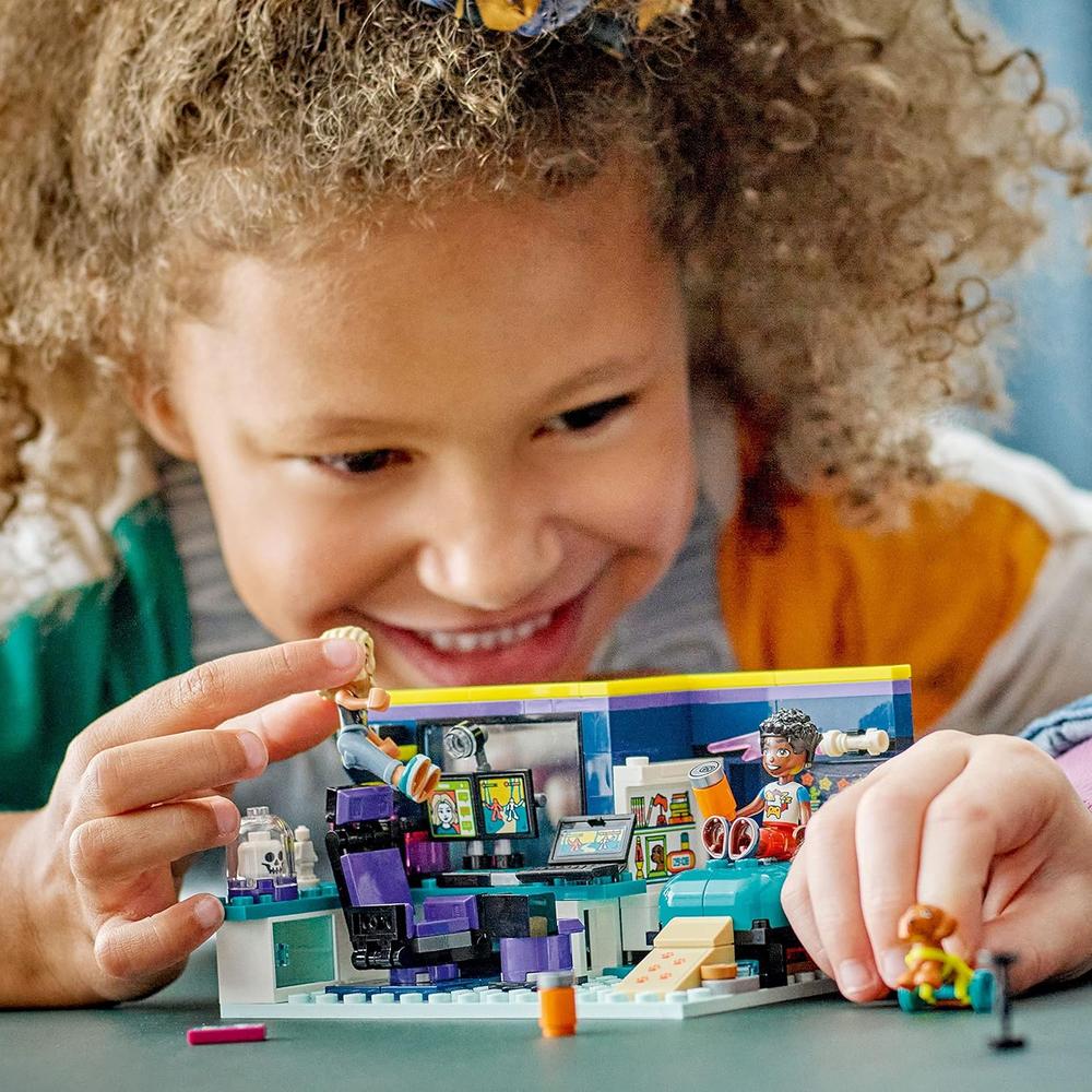 LEGO FRIENDS HABITACIÓN DE NOVA SET DE VIDEOJUEGOS COLECCIONABLE CON MINI MUÑECA - 2