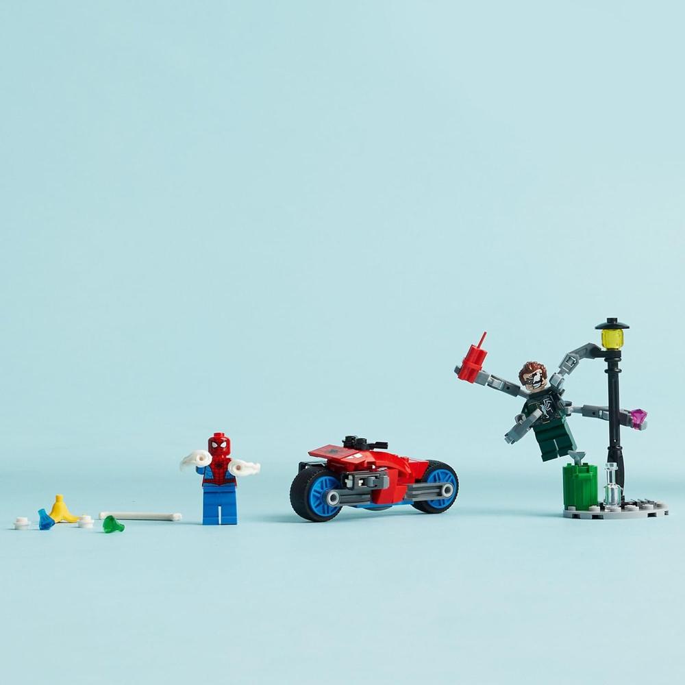 LEGO MARVEL PERSECUCIÓN EN MOTO SPIDER-MAN VS DOCTOR OCTOPUS, 2 FIGURAS - 4