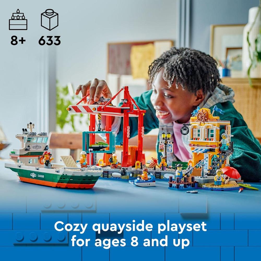 PUERTO COSTERO LEGO CITY CON BARCO DE CARGA, GRÚA Y 8 MINIFIGURAS - 2