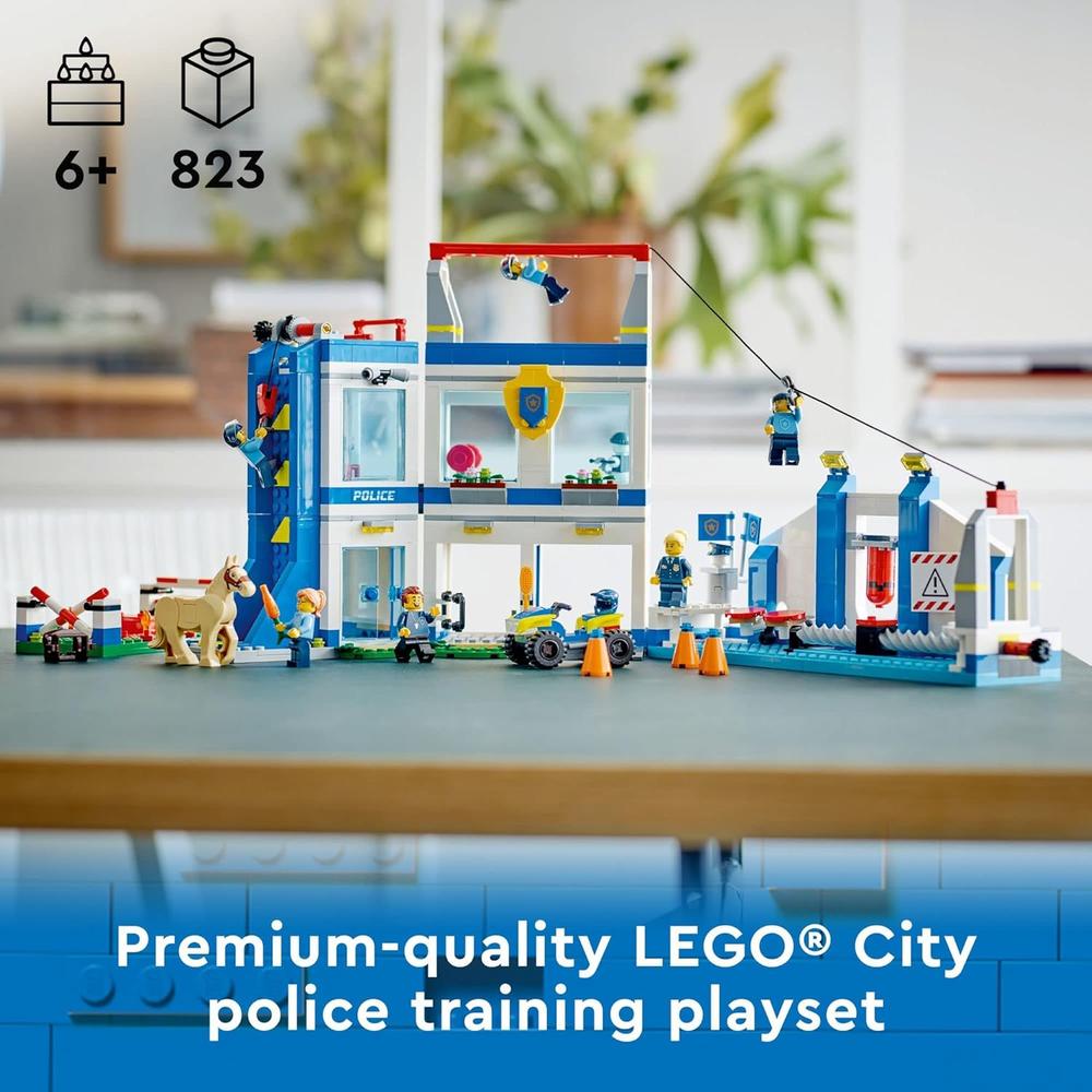 LEGO CITY ACADEMIA DE POLICÍA SET CON PISTA DE OBSTÁCULOS CABALLO Y MINIFIGURAS - 2