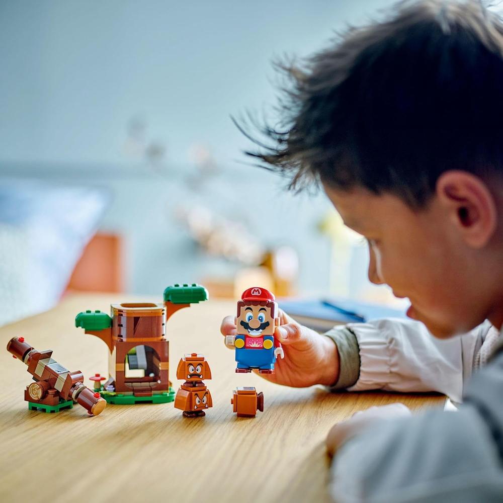 LEGO SUPER MARIO PARQUE INFANTIL DE LOS GOOMBAS, SET DE JUEGO CON 3 FIGURAS - 2