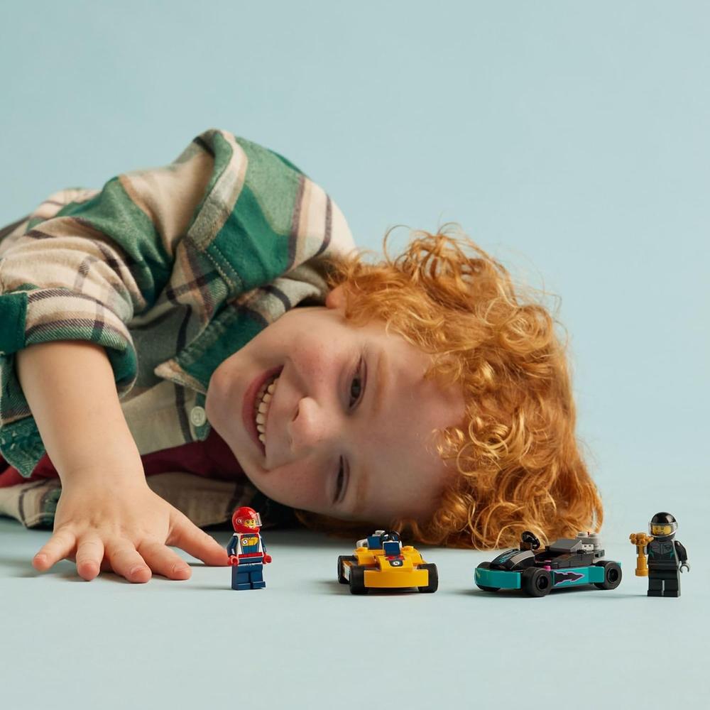 LEGO CITY KARTS Y PILOTOS DE CARRERAS, SET DE CONSTRUCCIÓN PARA NIÑOS - 4