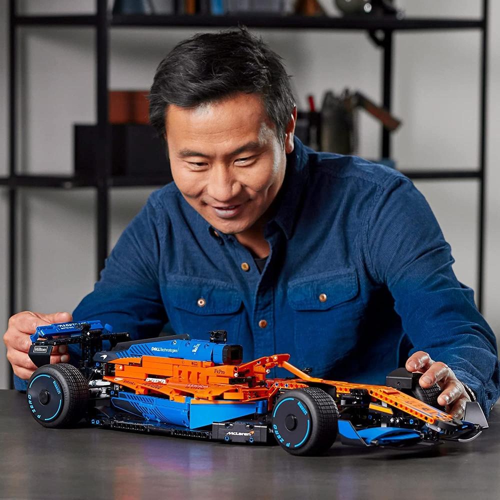 LEGO TECHNIC MCLAREN FÓRMULA 1 KIT DE CONSTRUCCIÓN COCHE DE CARRERAS COLECCIONABLE - 2