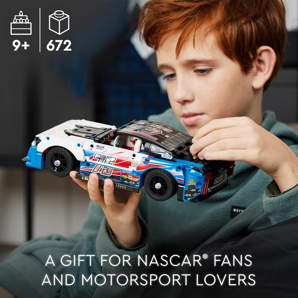 LEGO TECHNIC NASCAR CHEVROLET CAMARO SET DE COCHE DE CARRERAS COLECCIONABLE - 6