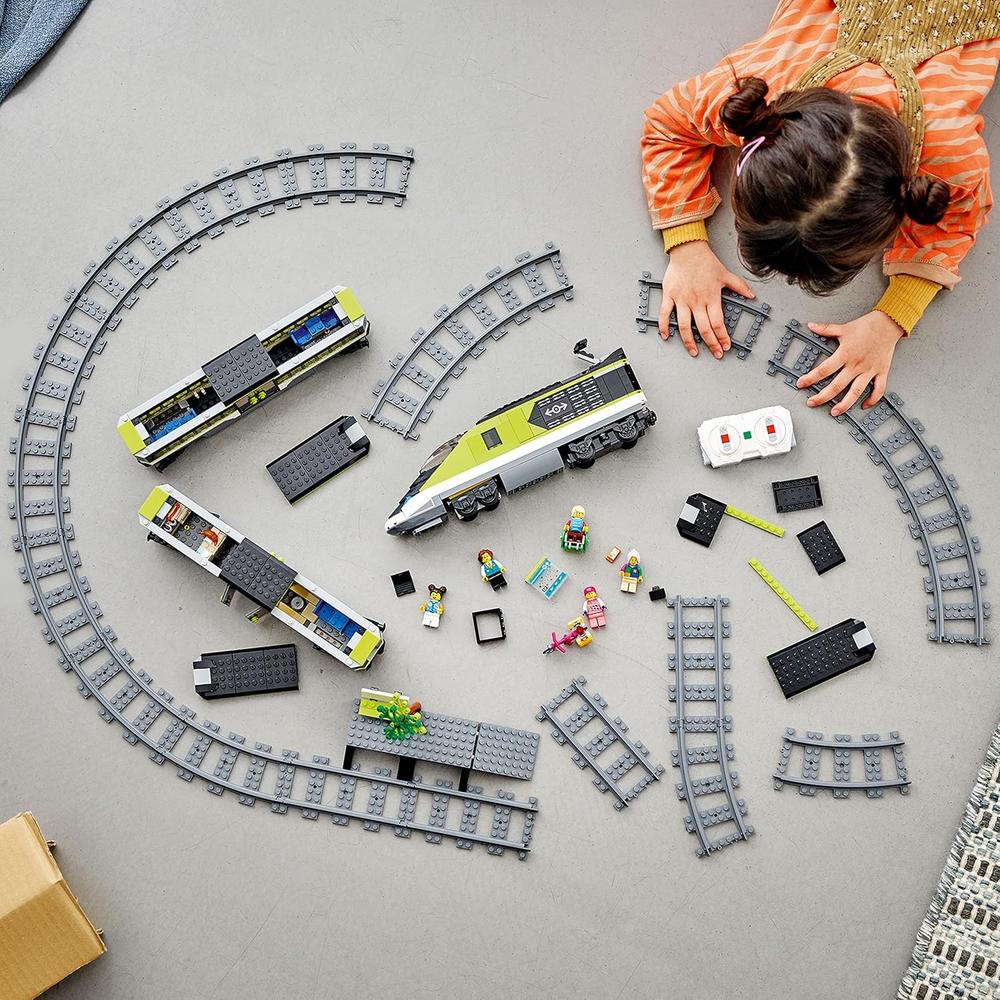 LEGO CITY TREN DE PASAJEROS EXPRESS JUGUETE CON CONTROL REMOTO Y VÍAS INCLUIDAS - 5
