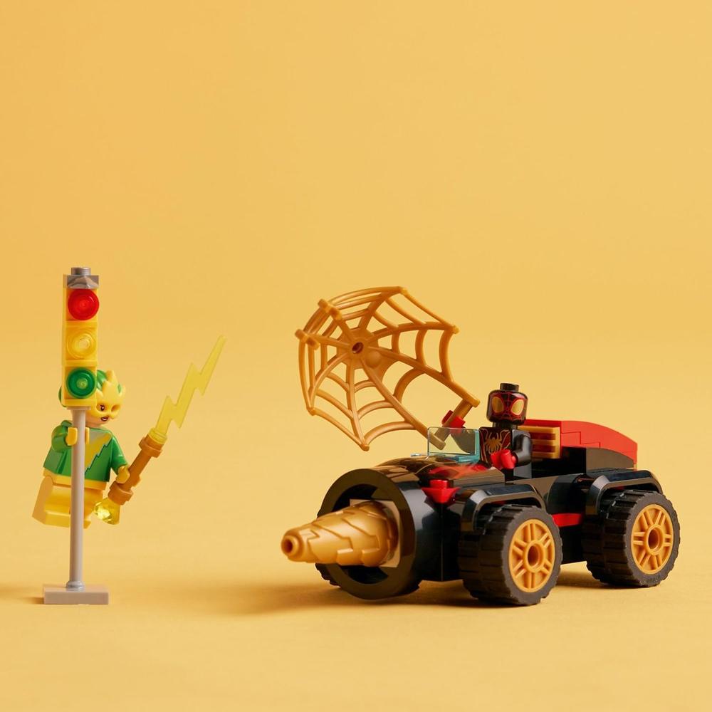LEGO MARVEL VEHÍCULO GIRATORIO TALADRO DE MILES MORALES CON 2 MINIFIGURAS - 4