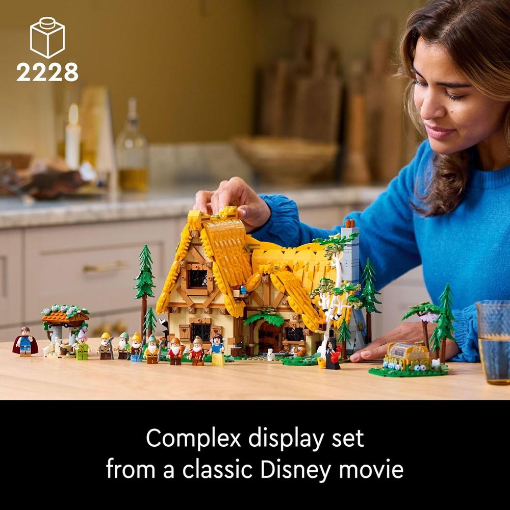 LEGO DISNEY CASITA DE BLANCANIEVES Y LOS SIETE ENANITOS, SET DE PRINCESAS DISNEY - 2