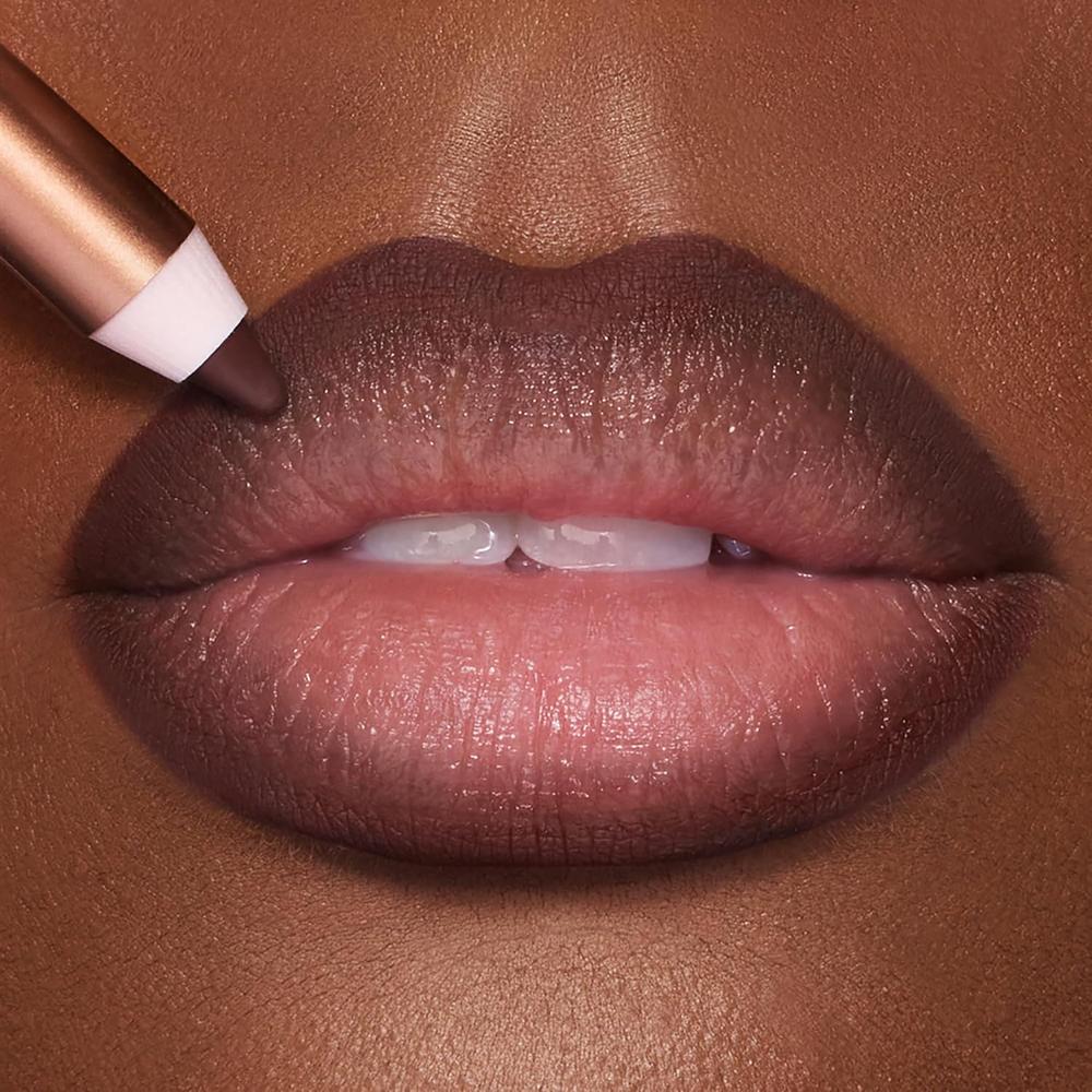 CHARLOTTE TILBURY LIP CHEAT LÁPIZ DELINEADOR DE LABIOS | PILLOW TALK INTENSE - MARRÓN ROJIZO INTENSO - 5