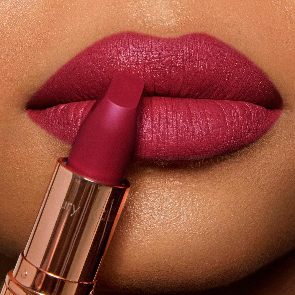 CHARLOTTE TILBURY REVOLUTION LÁPIZ LABIAL MATE | LA REINA - ROSA ROSADO - 4