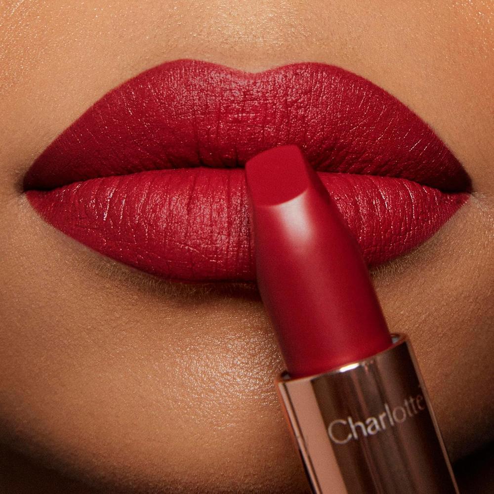 CHARLOTTE TILBURY REVOLUTION LÁPIZ LABIAL MATE | ALFOMBRA ROJA ROJA - ROJO RUBÍ - 4