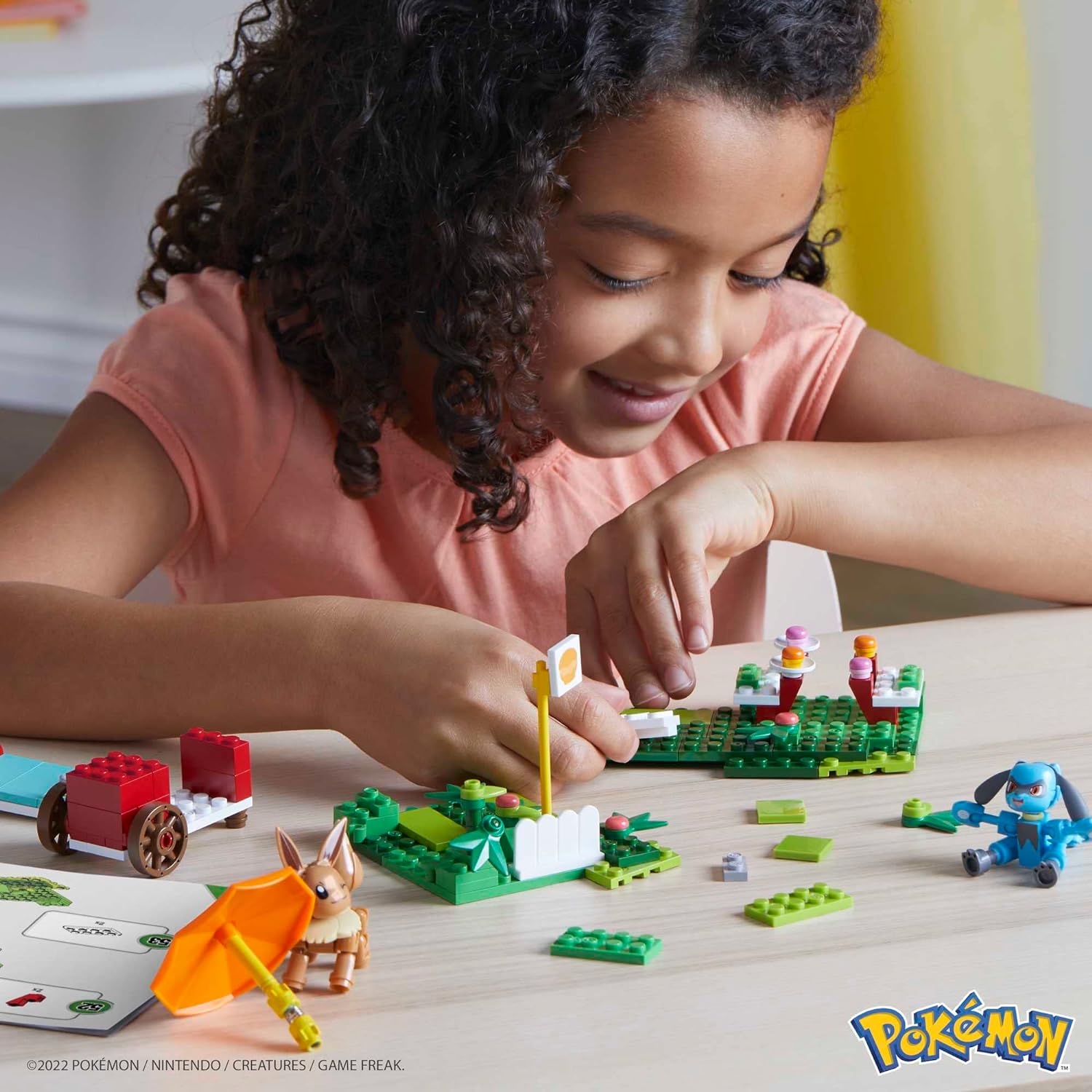POKÉMON MEGA JUEGO DE CONSTRUCCIÓN DE FIGURAS DE ACCIÓN, PICNIC POKÉMON CON 193 PIEZAS, 2 PERSONAJES POSIBLES, EEVEE Y RIOLU - 3