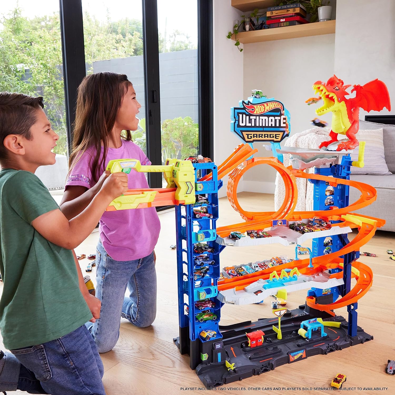 HOT WHEELS CITY ULTIMATE GARAGE PLAYSET CON 2 AUTOS FUNDIDOS A PRESIÓN,ALMACENA MÁS DE 50 AUTOS,4 NIVEL DE PISTA,DERROTA ALDRAGÓN - 2