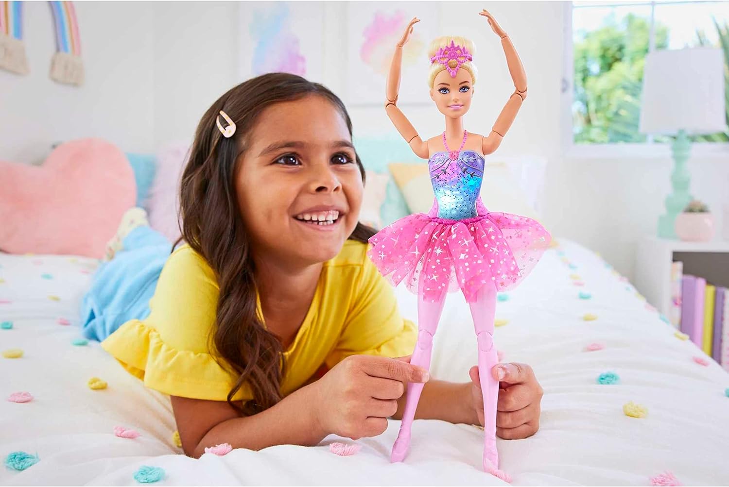 BARBIE DREAMTOPIA- TWINKLE LIGHTS POSABLE BALLERINA CON 5 ESPECTÁCULOS DE ILUMINACIÓN,TUTÚ ROSA BRILLANTE,PELO RUBIO Y TIARA - 2