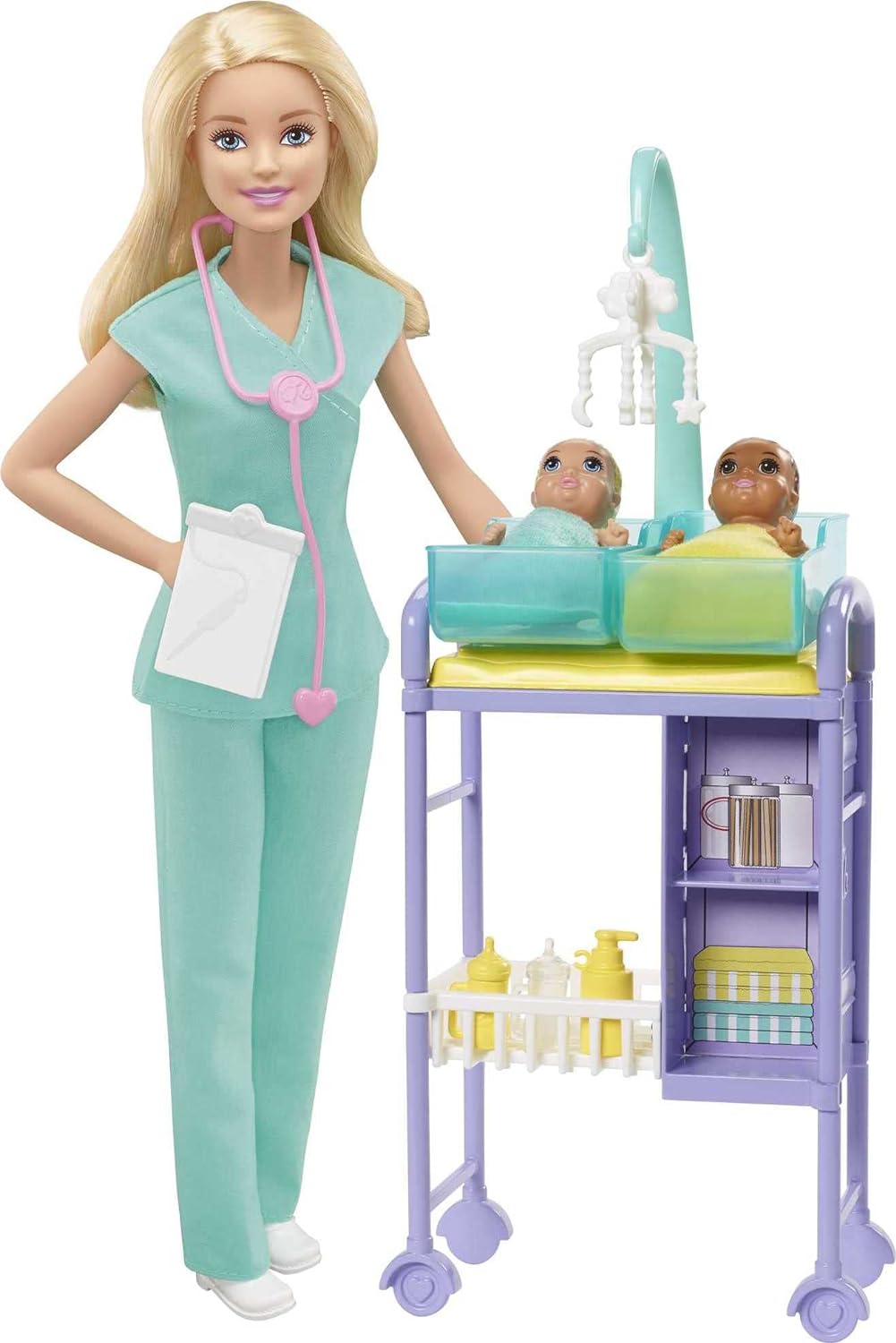 BARBIE BABY DOCTOR PLAYSET, 2 MUÑECAS INFANTILES, MESA DE EXAMEN, ESTETOSCOPIO, GRÁFICO Y MÓVIL PARA NIÑO DE 3 AÑOS A MAS - 1