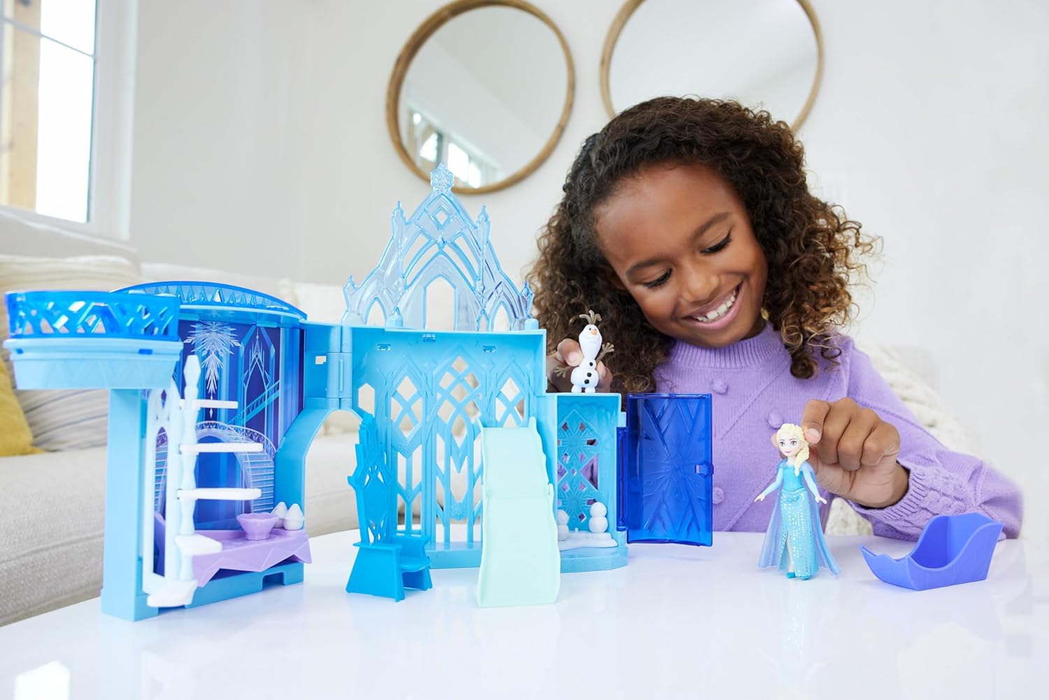 DISNEY FROZEN BY MATTEL TOYS, ELSA - JUEGO APILABLE DE CASA DE MUÑECAS CON MUÑECA PEQUEÑA Y 8 PIEZAS - 2