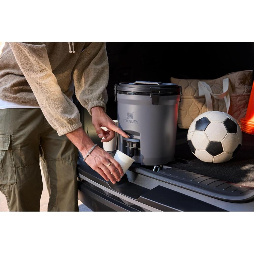 GALONERA STANLEY ADVENTURE 2 GAL / 7,57 L - 5