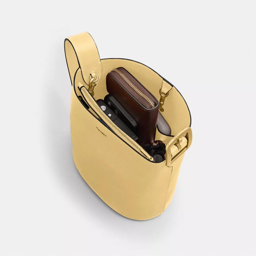 BOLSO COACH BLEECKER BUCKET 21 | VAINILLA - 5