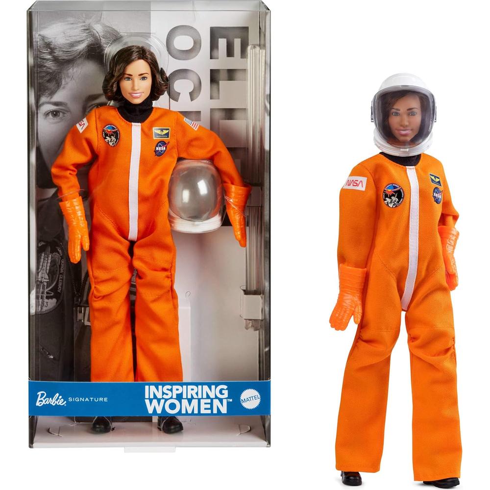 BARBIE SIGNATURE ELLEN OCHOA MUÑECA ASTRONAUTA - 1