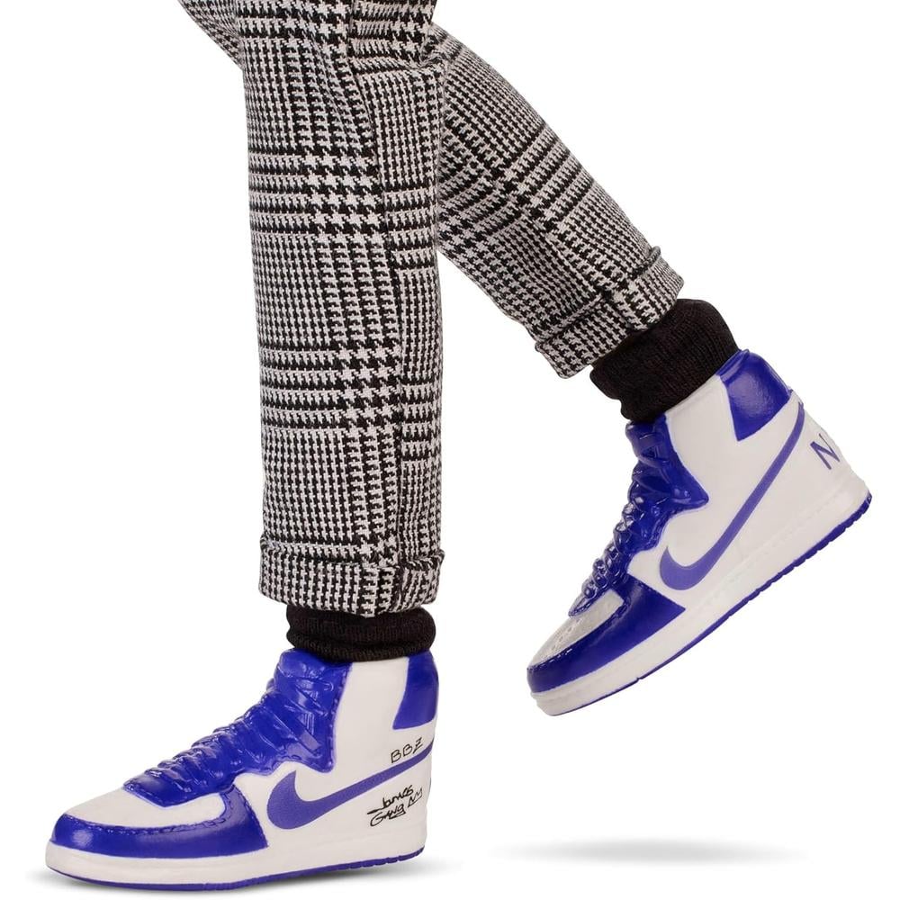 KEN BARBIE SIGNATURE LEBRON JAMES KENBASSADORS - 4