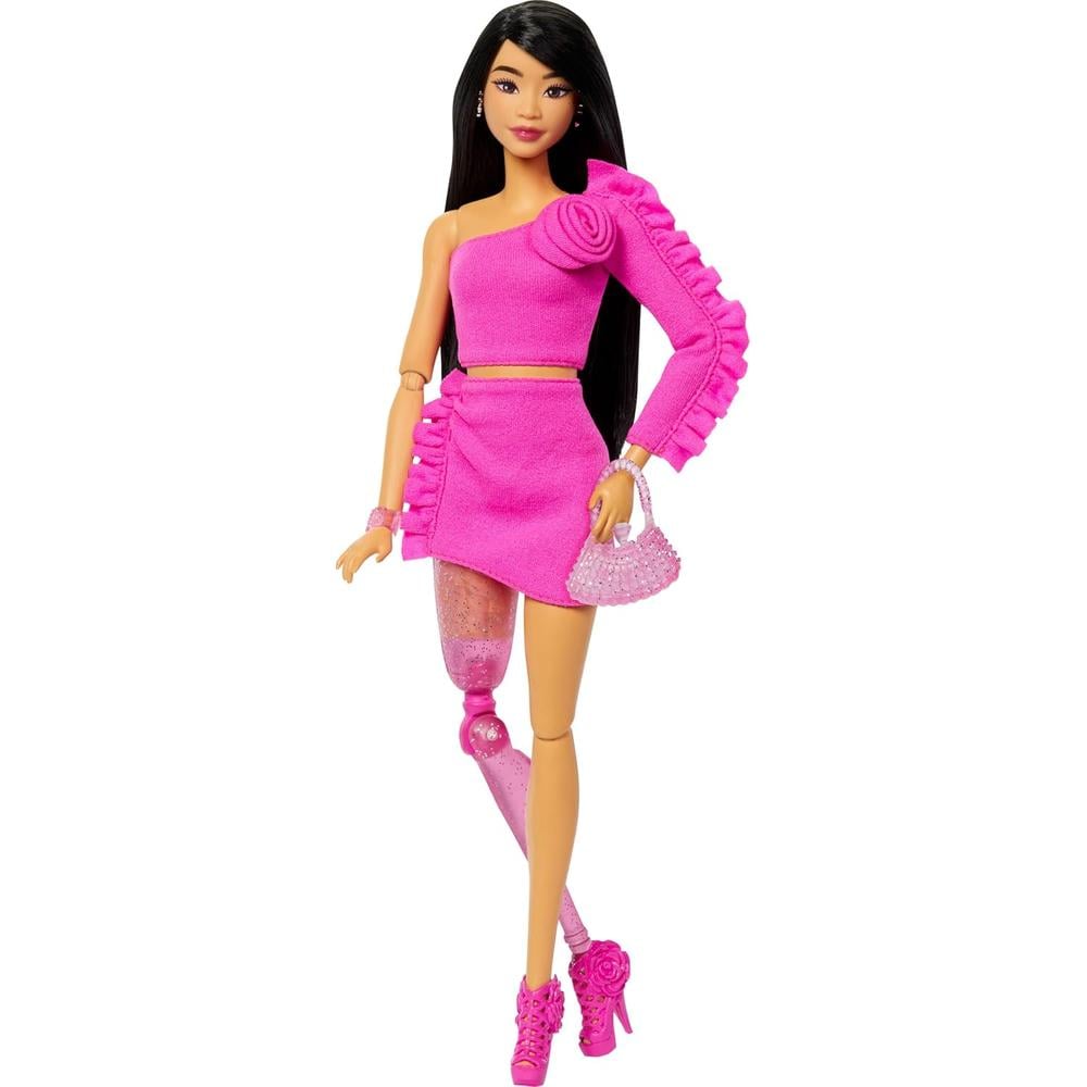 BARBIE DELUXE ESTILO 2 BARBIECORE CABELLO NEGRO - 1
