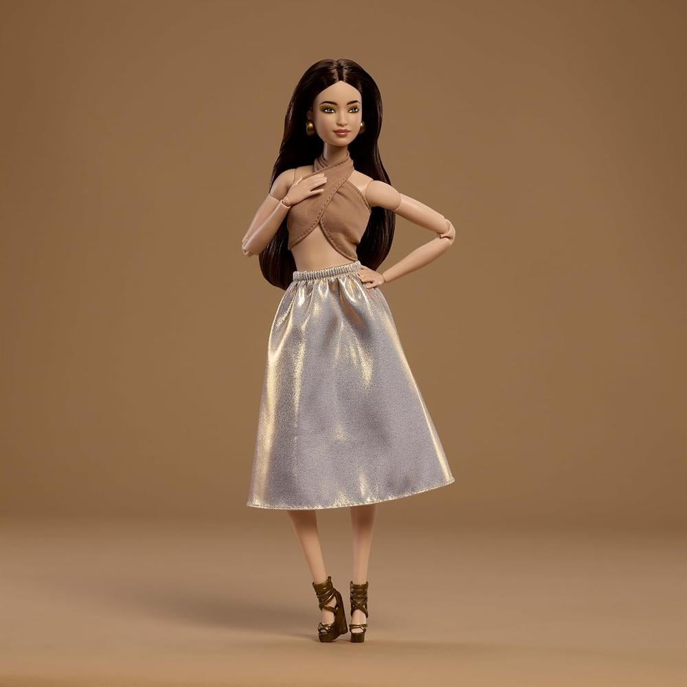 BARBIE BASICS MODELO MUÑECA CABELLO CASTAÑO OUTFIT DORADO - 2