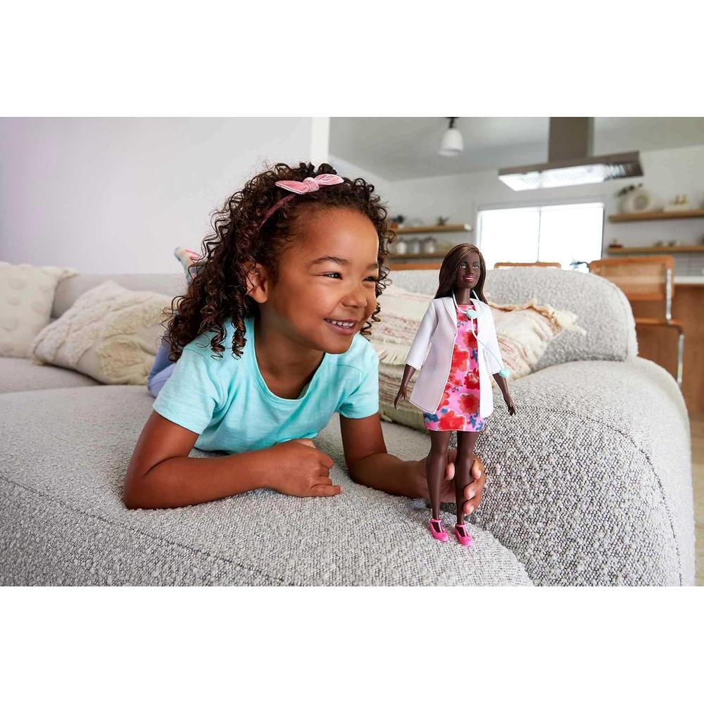 BARBIE MUÑECA DOCTORA CON BATA Y ESTETOSCOPIO CASTAÑA - 2