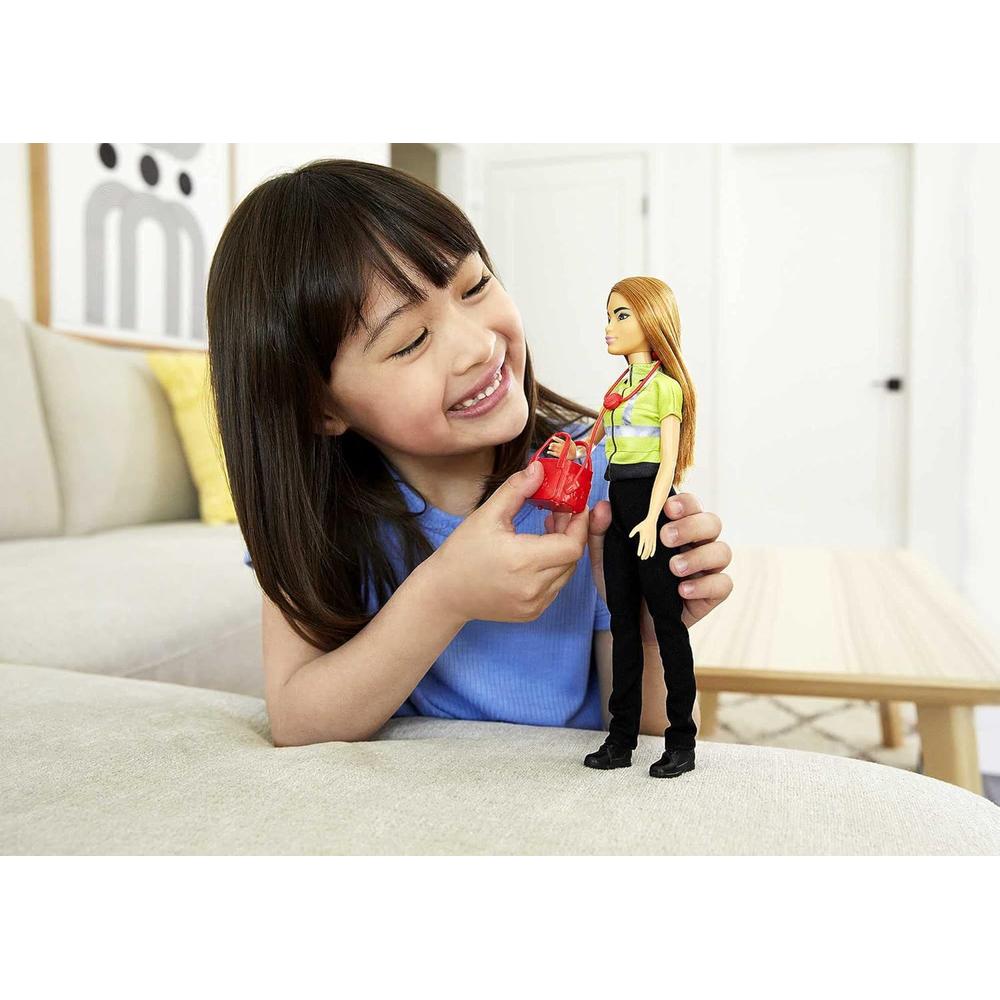 BARBIE MUÑECA PARAMÉDICA CON UNIFORME MÉDICO Y ACCESORIOS - 2