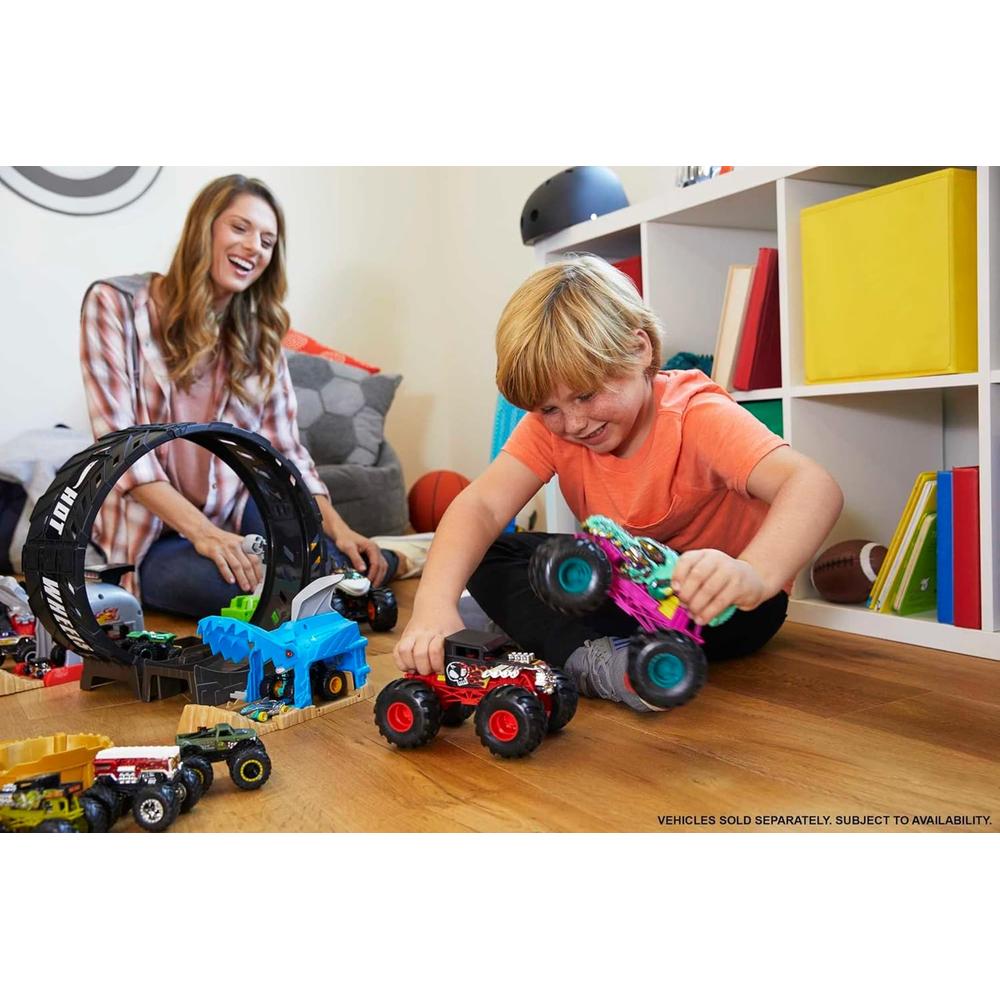 HOT WHEELS MONSTER TRUCKS MEGA TRUCK - 2