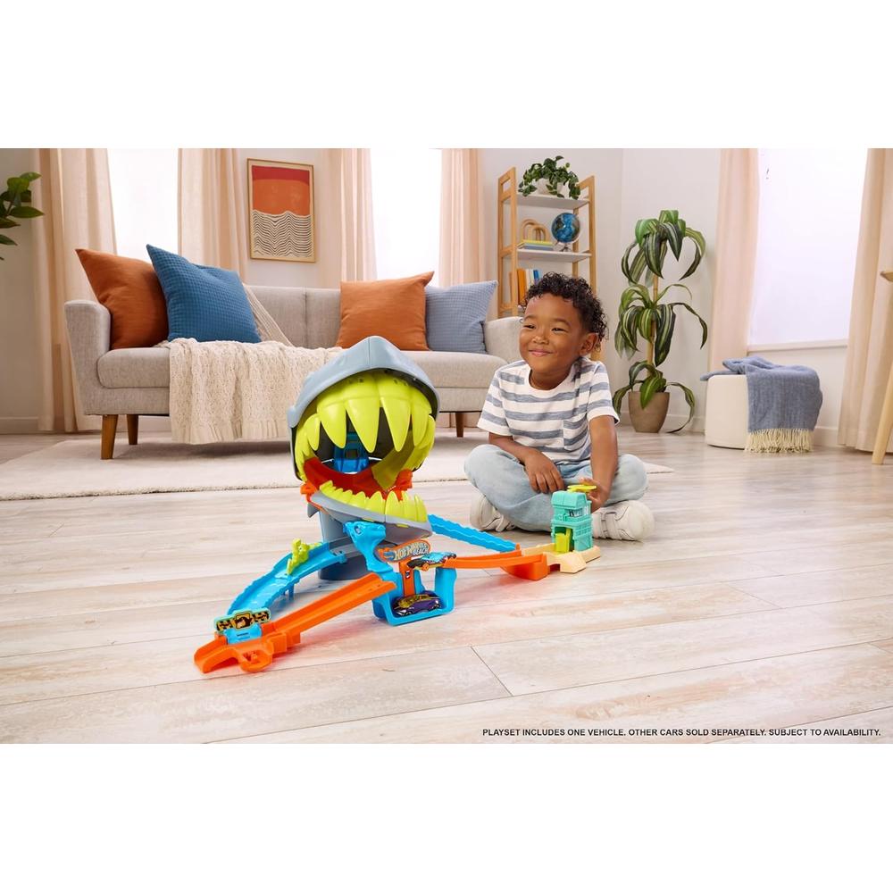 HOT WHEELS PISTA CITY SHARK CHOMP BEACH - 2