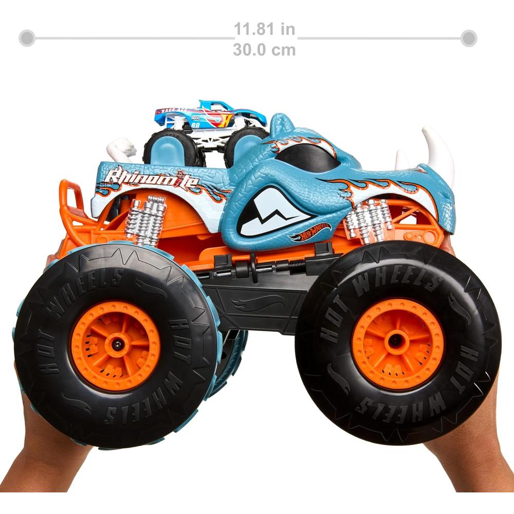 HOT WHEELS PISTA MONSTER TRUCKS - 3