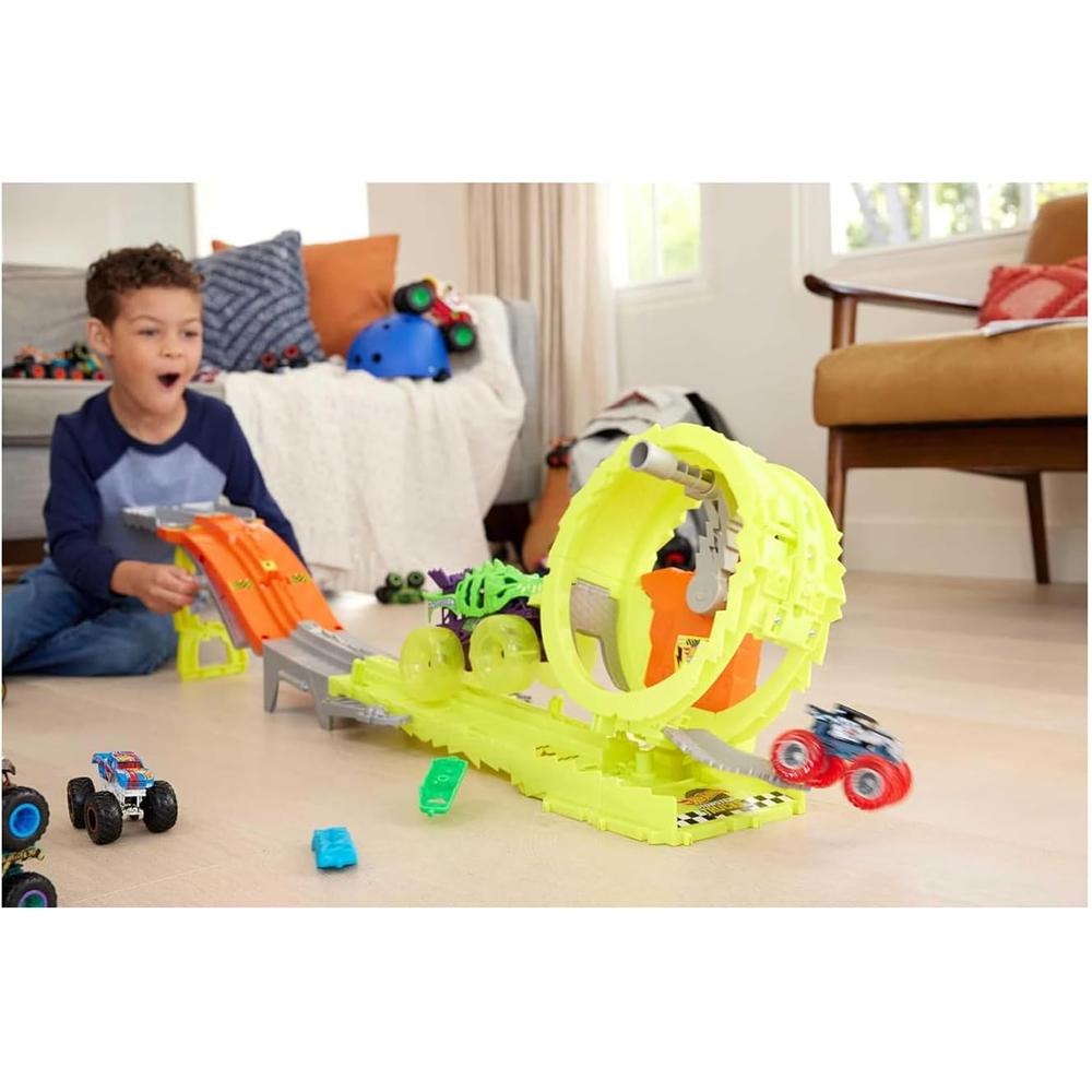 HOT WHEELS MONSTER TRUCKS SKELESAURUS SET 2 PZS - 2