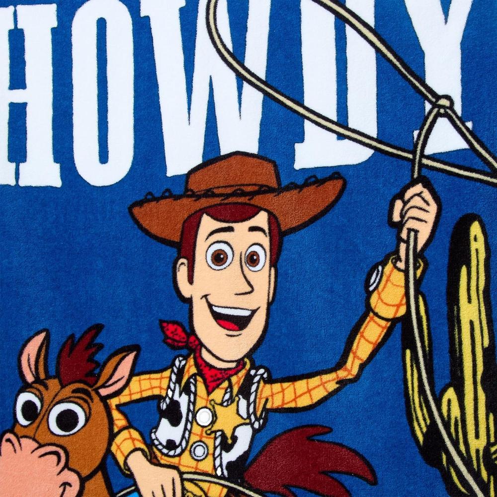 TOALLA DE PLAYA WOODY Y BULLSEYE TOY STORY DISNEY STORE - 3