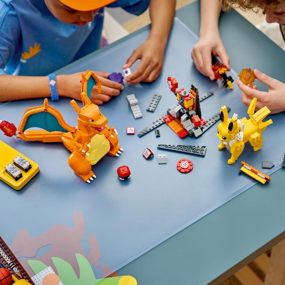 LEGO POKÉMON CHARIZARD VS JOLTEON 72167 - 2