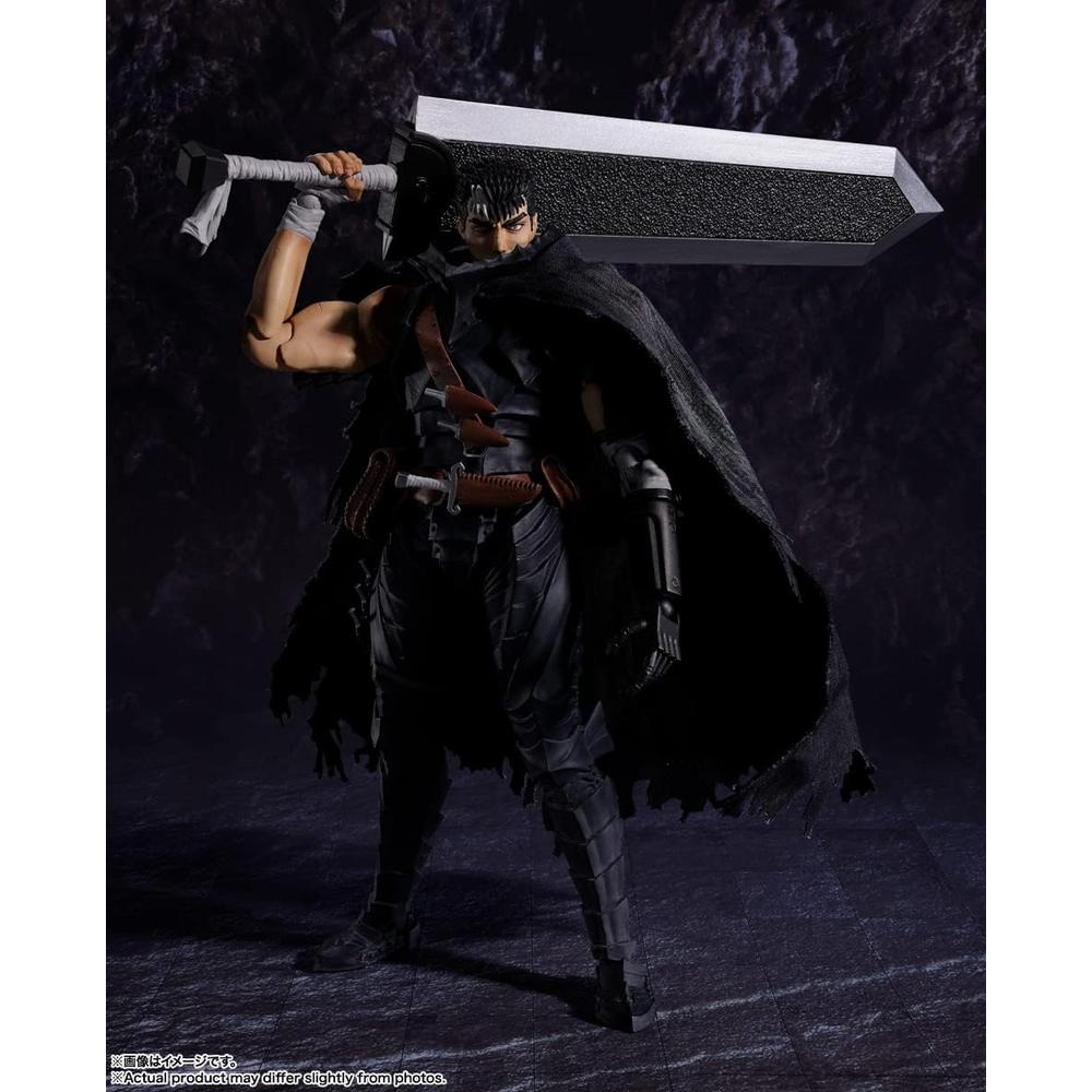 FIGURA GUTS BERSERKER ARMOR TAMASHII NATIONS - 1