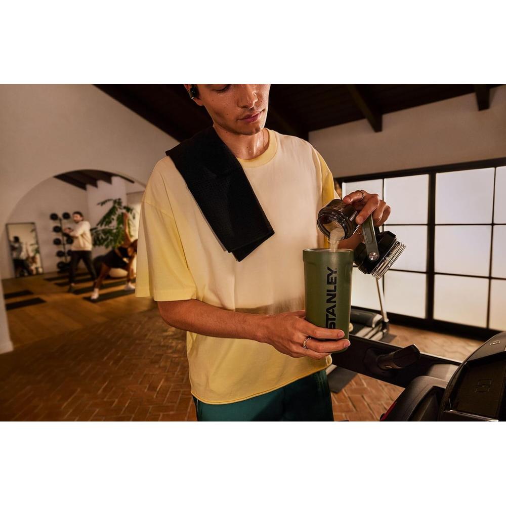 STANLEY VITALIZE SHAKER 20 OZ / 591 ML | DARK NAVY - 6