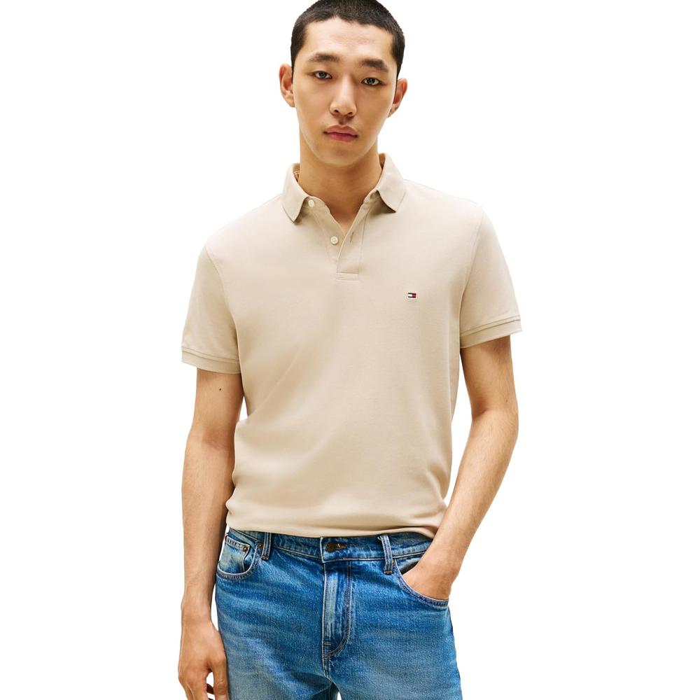 POLO PARA HOMBRE TOMMY HILFIGER 1985 REGULAR FIT MANGA CORTA MADERA DE SÁNDALO - 1