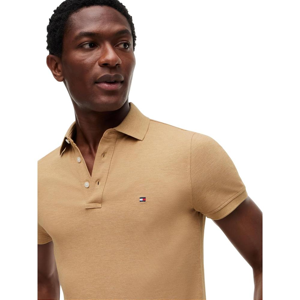 POLO PARA HOMBRE TOMMY HILFIGER 1985 SLIM FIT MANGA CORTA BEIGE SAHARA JASPEADO - 2