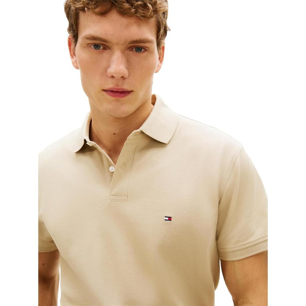 POLO PARA HOMBRE TOMMY HILFIGER CLASSIC FIT MANGA CORTA MADERA DE SÁNDALO - 2