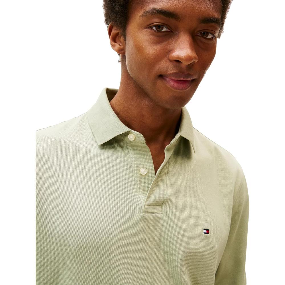 POLO PARA HOMBRE TOMMY HILFIGER REGULAR FIT MANGA LARGA VERDE SALVIA TIERRA - 2