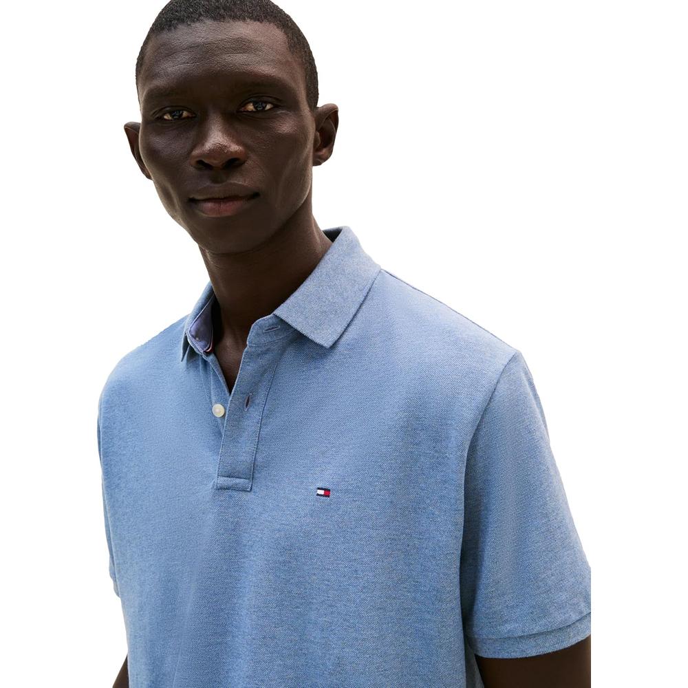 POLO PARA HOMBRE TOMMY HILFIGER CLASSIC FIT MANGA CORTA AZUL MEDIO - 2
