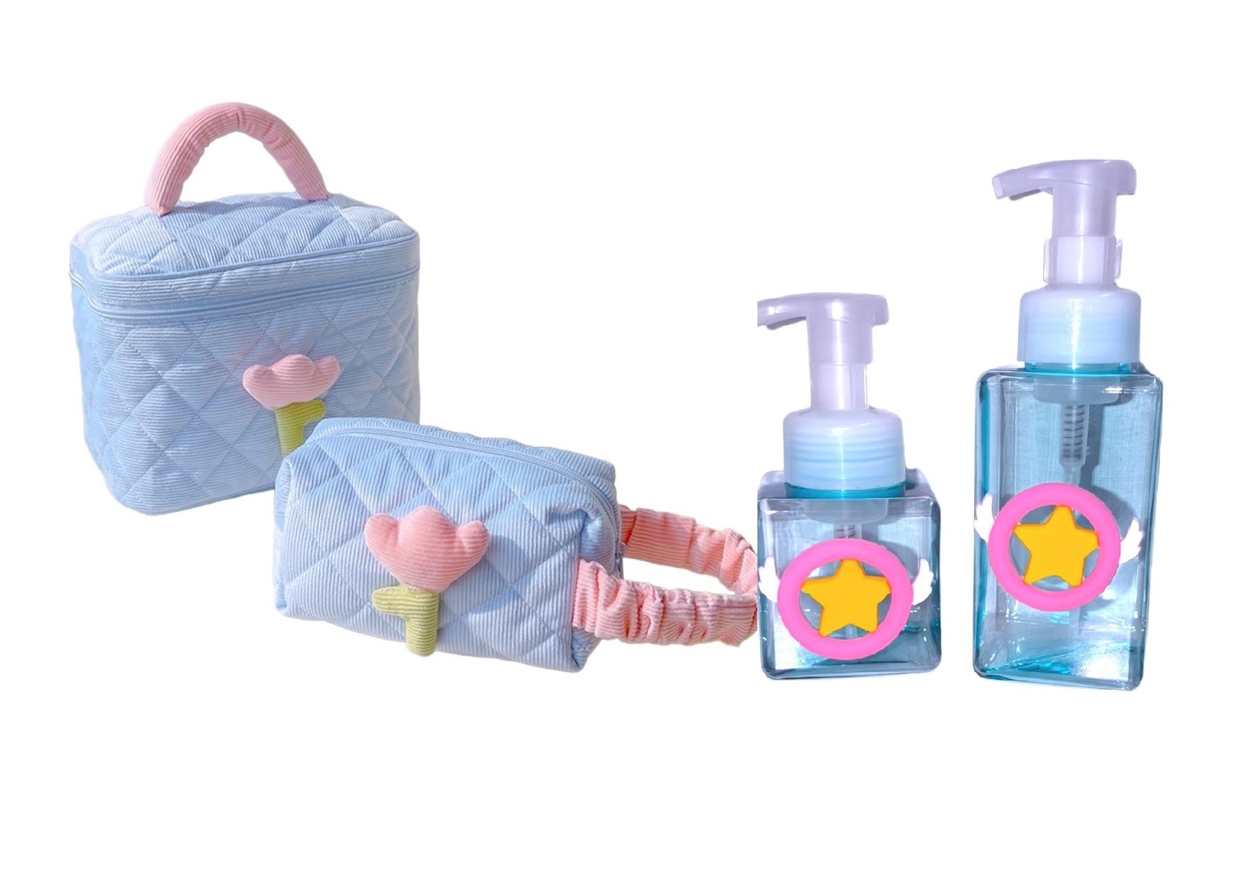 SET KAWAII: NECESER GRANDE, NECESER PEQUEÑO Y 2 DISPENSADORES DE JABÓN LÍQUIDO. - 1