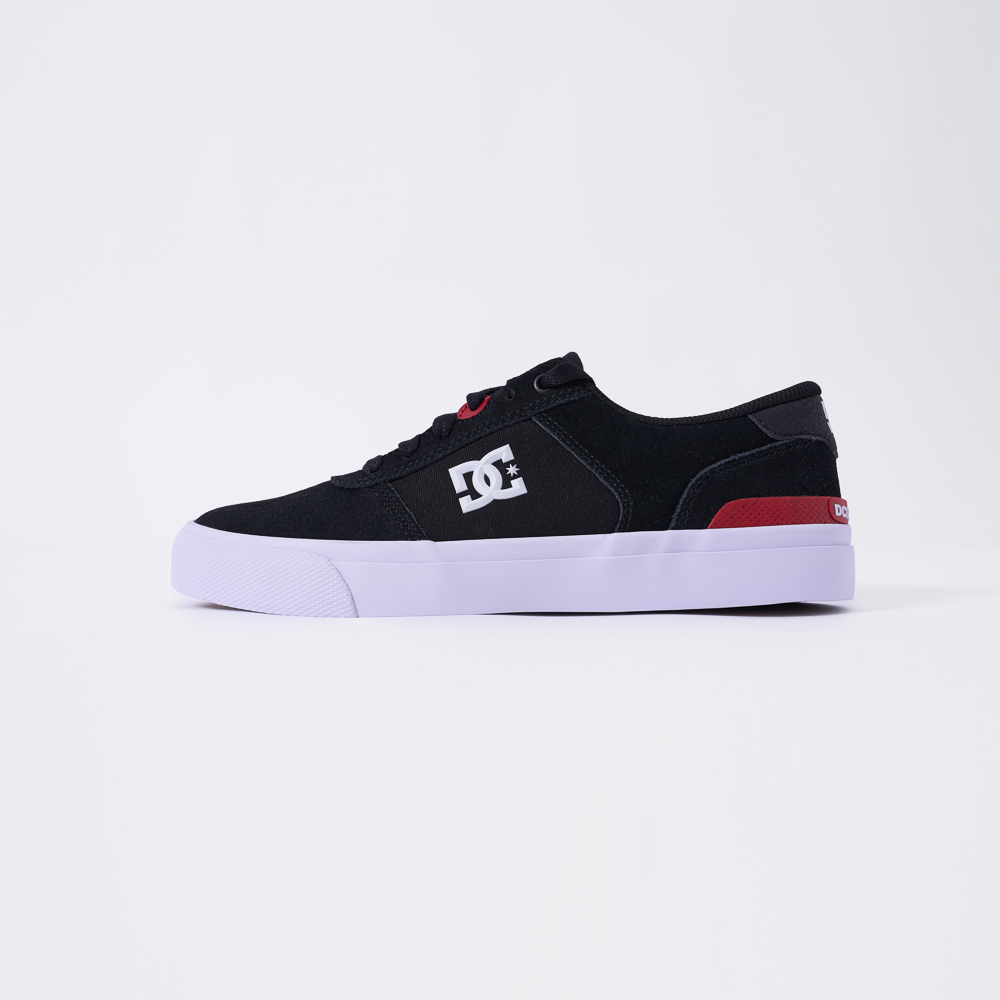 ZAPATILLA HOMBRE DC GI24/TEKNIC S ADYS300739 . - 2