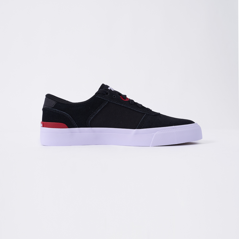 ZAPATILLA HOMBRE DC GI24/TEKNIC S ADYS300739 . - 3