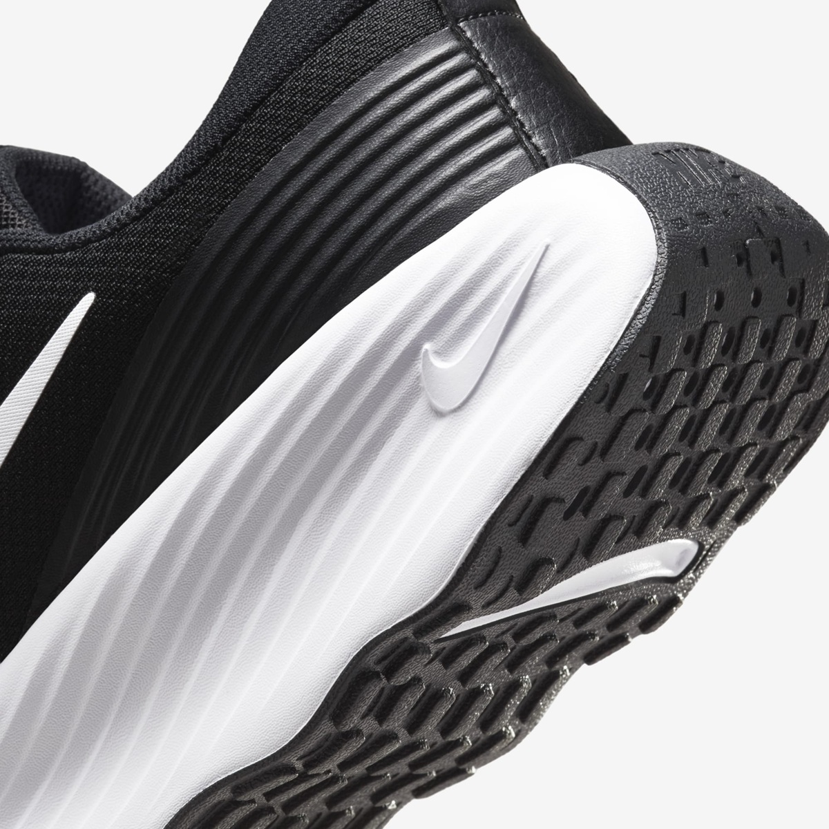 ZAPATILLAS DEPORTIVAS DE HOMBRE NIKE PROMINA FV5285-002 - 5