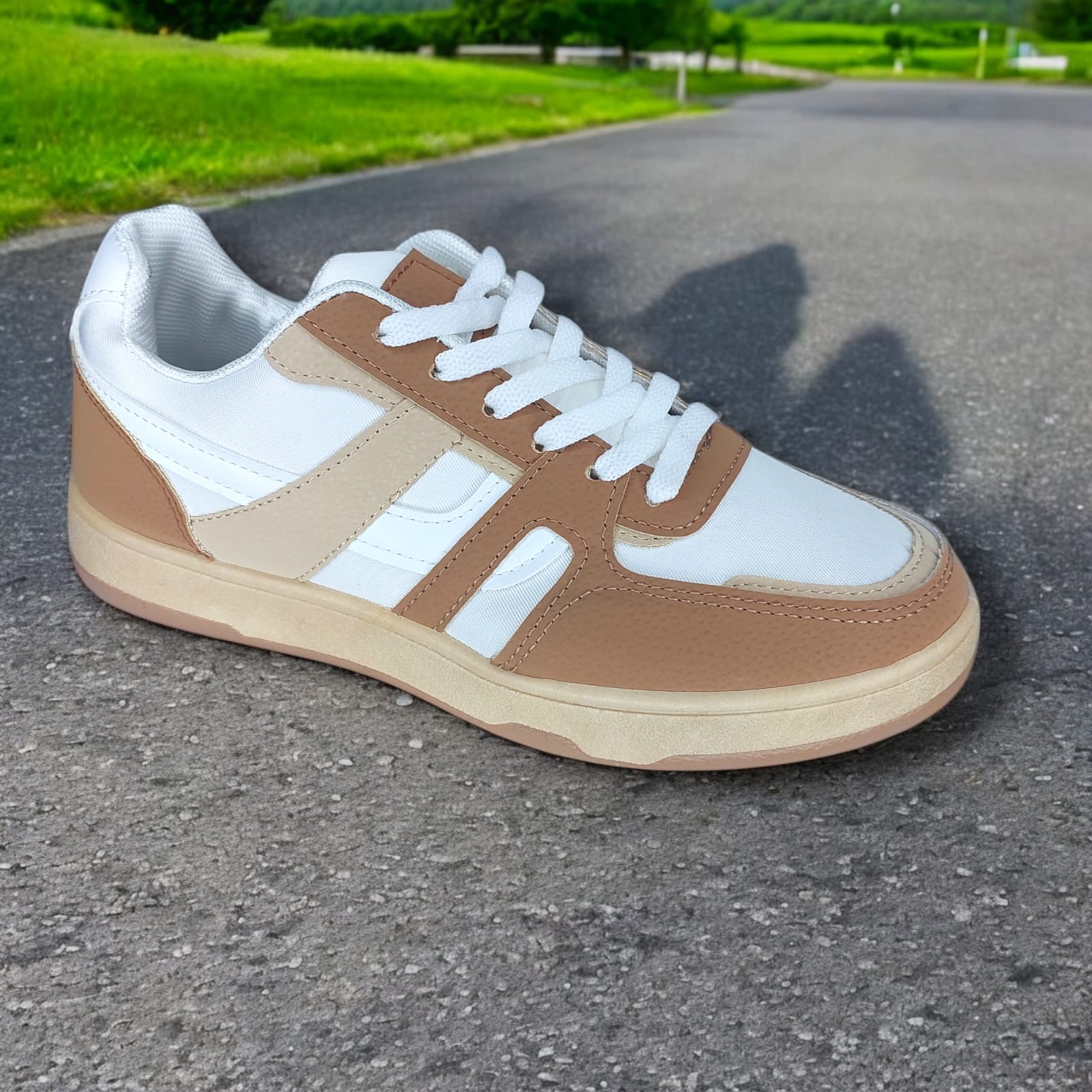ZAPATILLA PARA HOMBRE NEW PIONEERS BLANCO/BEIGE OSCURO -B05 - 1