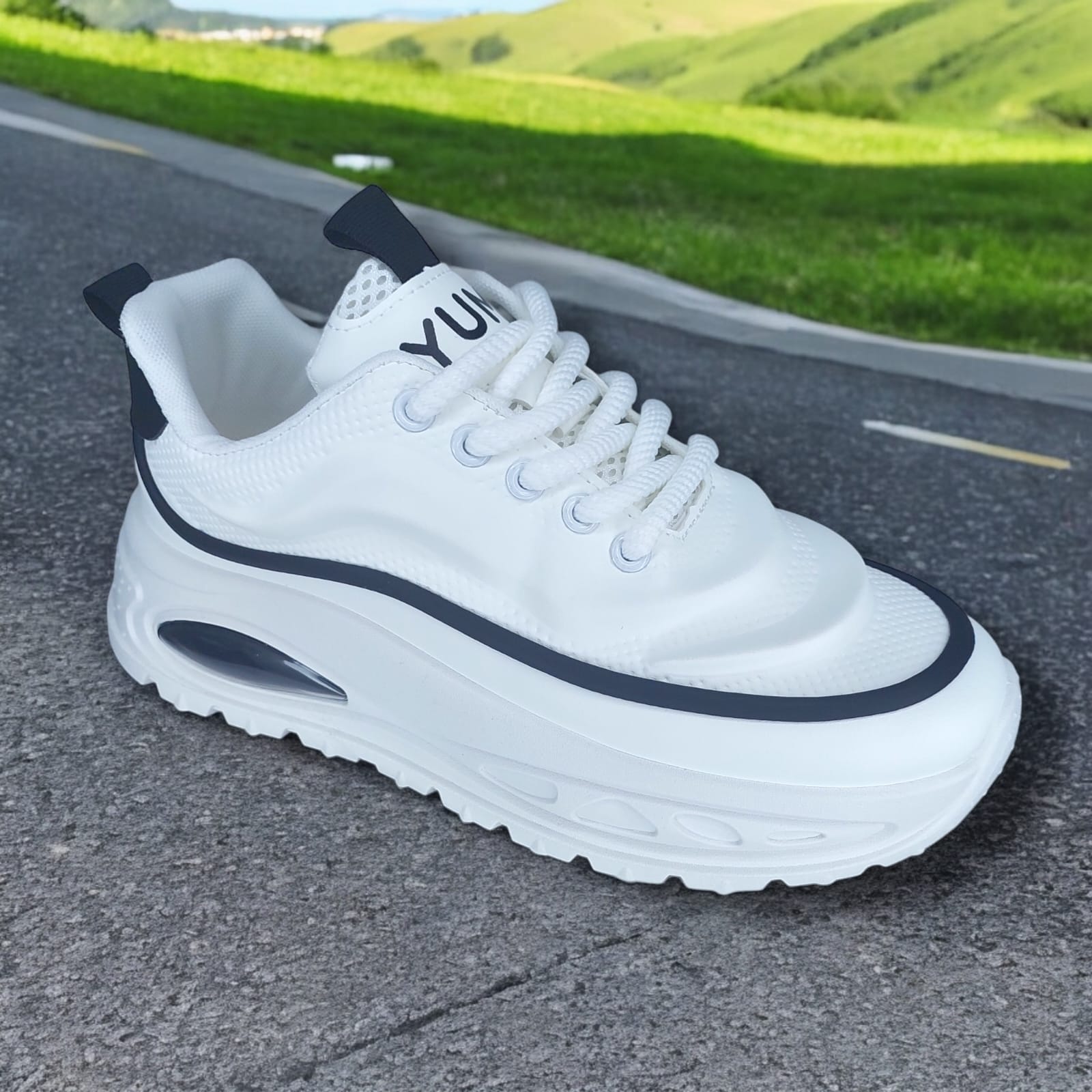 ZAPATILLA PARA HOMBRE YUMI ONDA BLANCO NEGRO - N102 - 1