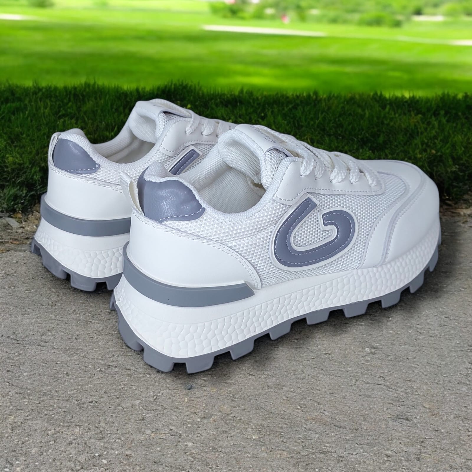 ZAPATILLA CON PLATAFORMA DE 6CM SPORTS FASHION BLANCOGRIS - V163 - 6